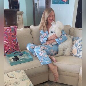 NWT SATIN BLUE MULTI COLOR FLORAL PAJAMAS-S